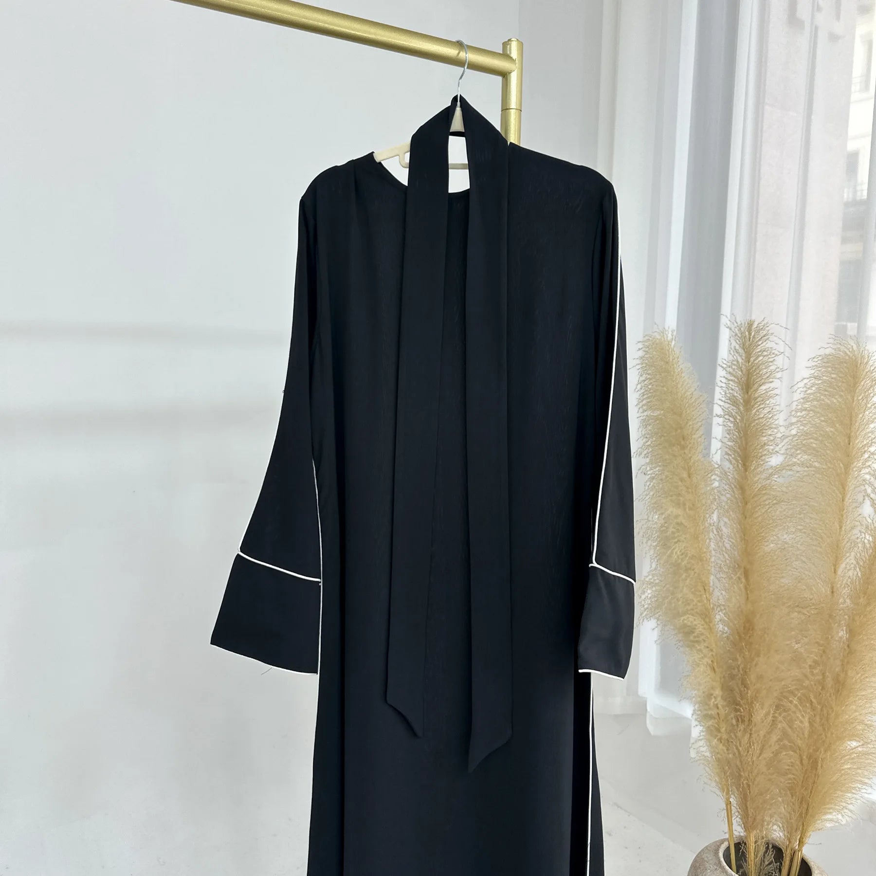 Plain Closed Eid Abaya Dress Silk Velvet Abayas for Women Dubai Luxury Muslim Modest Dresses Islamic Clothing Kaftan Hijab Robe