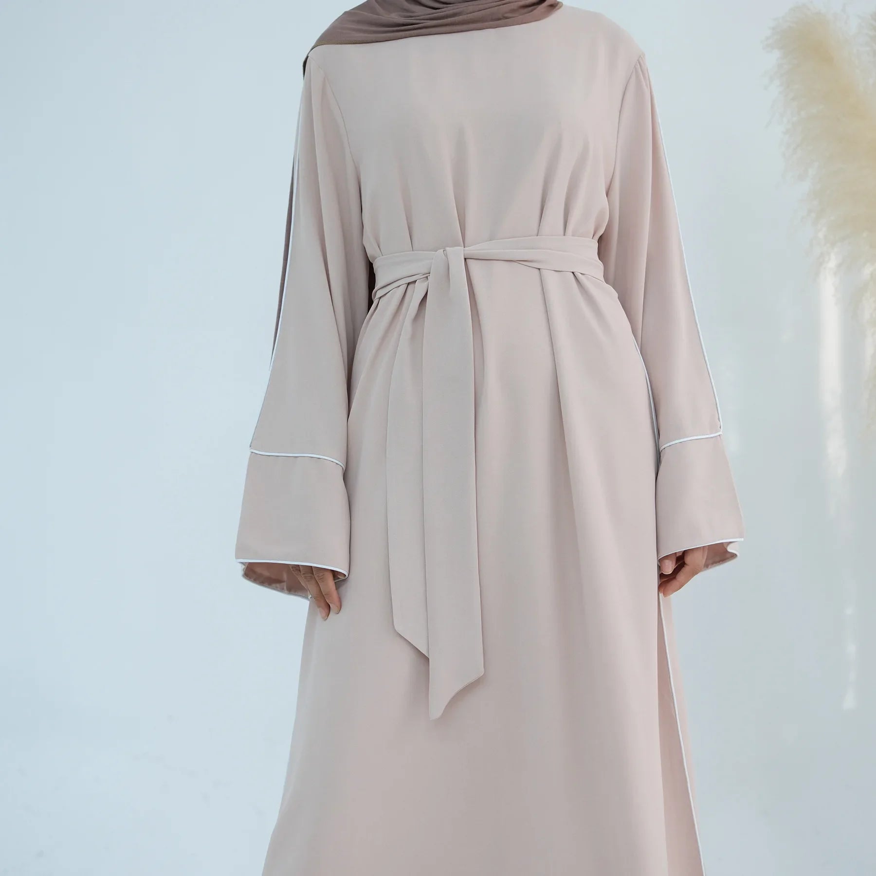 Plain Closed Eid Abaya Dress Silk Velvet Abayas for Women Dubai Luxury Muslim Modest Dresses Islamic Clothing Kaftan Hijab Robe
