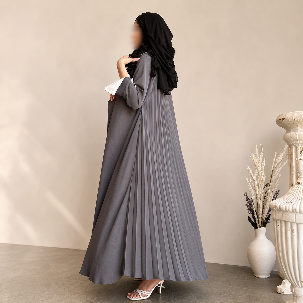 Grey Pleated Back Abaya on model